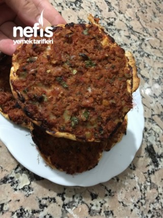 Hazır Yufkayla Fındık Lahmacun Nefis Yemek Tarifleri