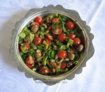 Köz Biberli Yeşil Zeytin Salatası Tarifi