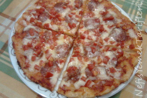 Tavada Pizza Tarifi Nefis Yemek Tarifleri