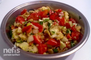 Patlıcan Salatası Yapılışı Tarifi