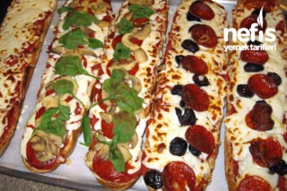 Ekmekli Pizza (French Bread Pizza) Tarifi