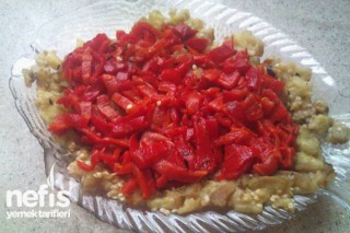 Kırmızı Biber-Patlıcan Salatası Tarifi