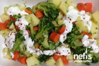Patatesli Brokoli Salatası Tarifi