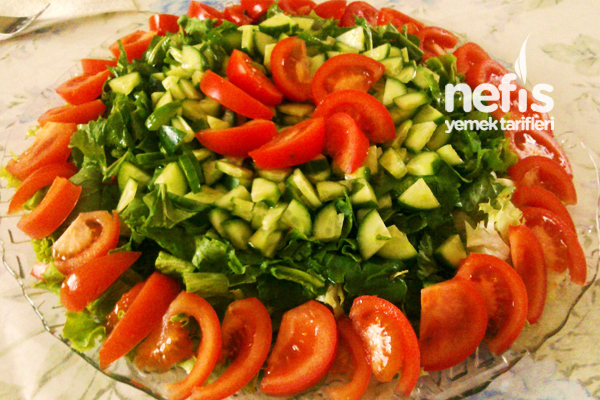 Ispanaklı Salata