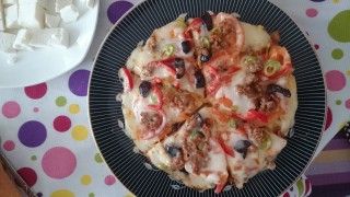 Çok yaptım bu pizzadan ve çok beğeniyoruz ;) teşekkürler.