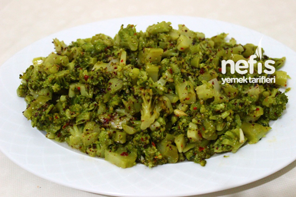 Brokoli Salatasının Yapılışı