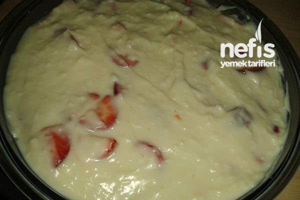Muhallebili Bebe Bisküvili Pasta Nefis Yemek Tarifleri