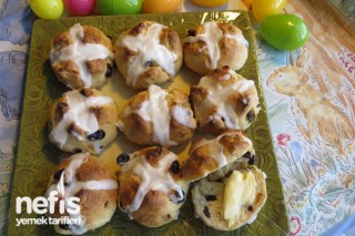 Paskalya Ekmeği (Hot Cross Buns) Tarifi