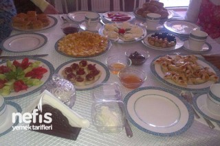 Arkadaşım Nimet’in Kahvaltı Sofrası Tarifi