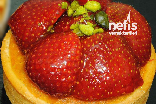 Çilekli Tart Tarifi