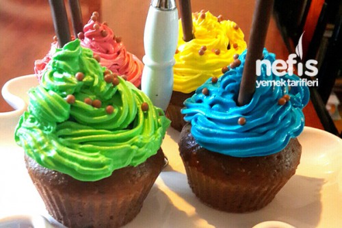 renkli cupcake nefis yemek tarifleri