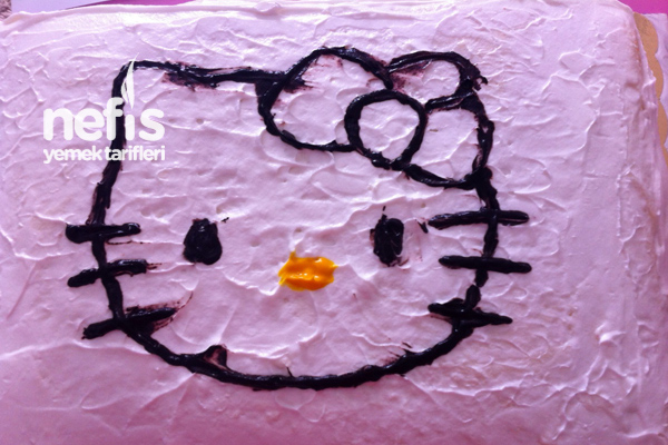 Hello Kittyli Doğum Günü Pastası 2