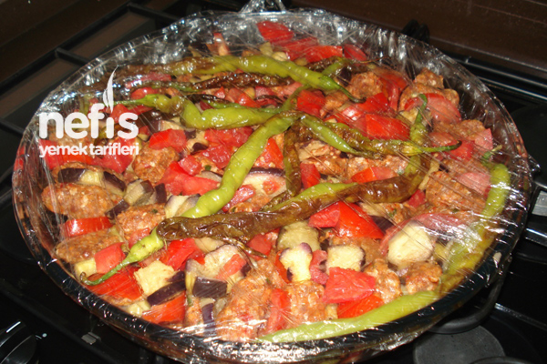 Fırında Patlıcanlı Köfte Kebabı Nefis Yemek Tarifleri