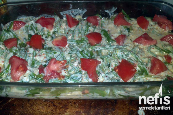 Ispanak Kökü Salatası
