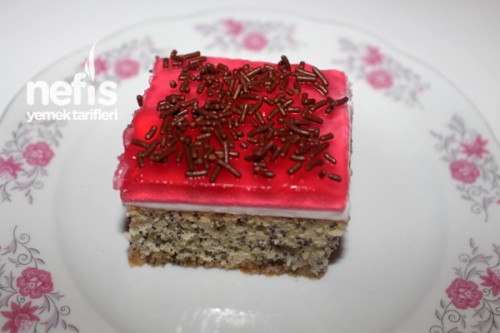 Kremalı Haşhaşlı Pasta Nefis Yemek Tarifleri