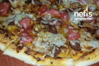 Kolay Pizza Yapımı Tarifi