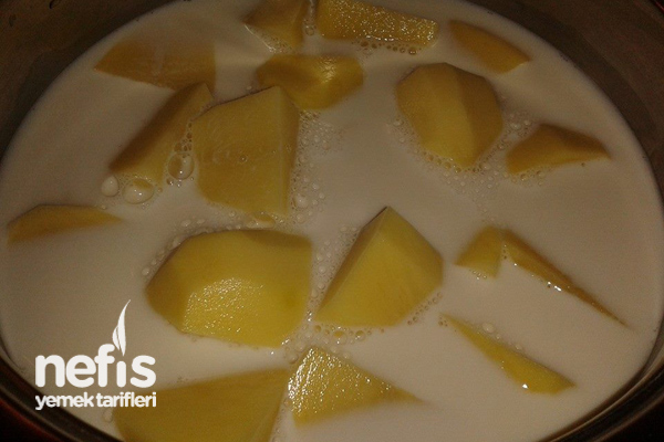 Sütlü patates püresi tarifi Sütlü patates püresi tarifi