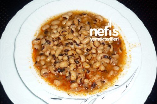 Kıymalı Kuru Börülce Yemeği (Yöresel) - Nefis Yemek Tarifleri