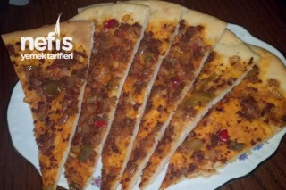 Lahmacun Pizza Yapımı Tarifi