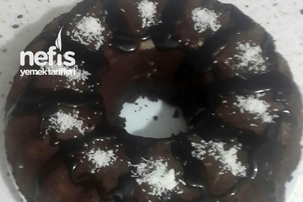 Krema Dolgulu Sürpriz Kek Nefis Yemek Tarifleri