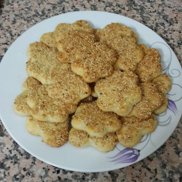 Susamlı Tuzlu Kurabiye Tarifi Nefis Yemek Tarifleri