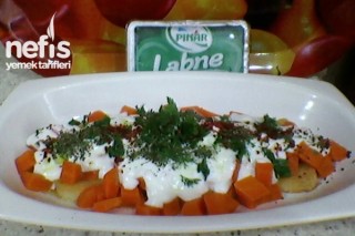 Labneli Etimekli Havuç Salatası Tarifi