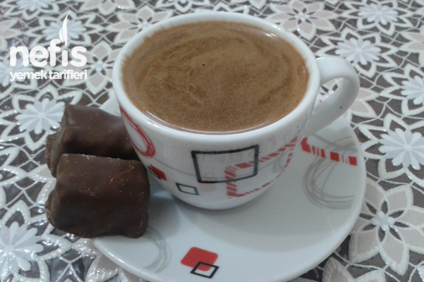 Vanilyalı Çikolatalı Türk Kahvesi