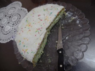 ben ıspanaklı yaptım keki. kek beklediğimden de muhteşem oldu bi daha hep tavada yapacam :) :*