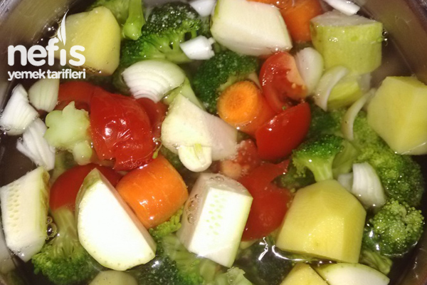 Σούπα λαχανικών με μπρόκολο για μωρά