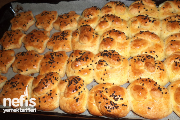 Peynirli Tuzlu Pasta Nefis Yemek Tarifleri
