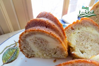 Labne Peyniri Dolgulu (cheesecake’li) Muzlu Kek Tarifi