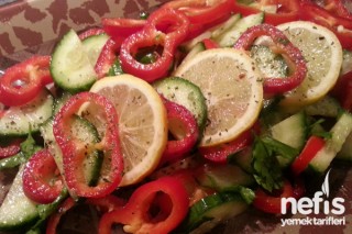 Sivri Paprika Salatası Tarifi