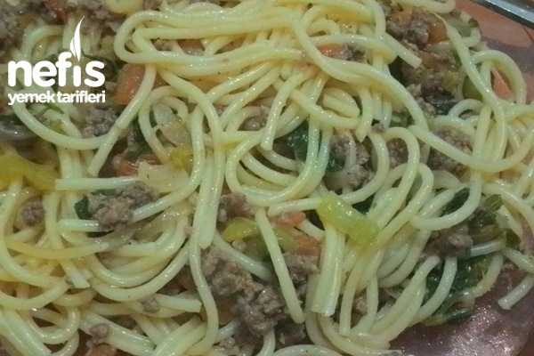 Soslu Nefis Bir Spaghetti Yapımı