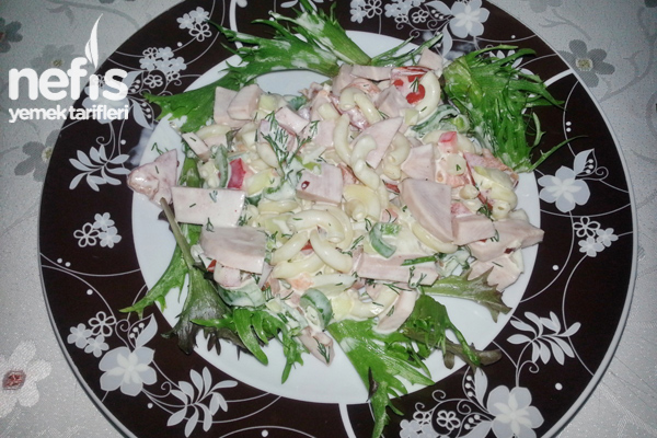 Salamlı Makarna  Salatası