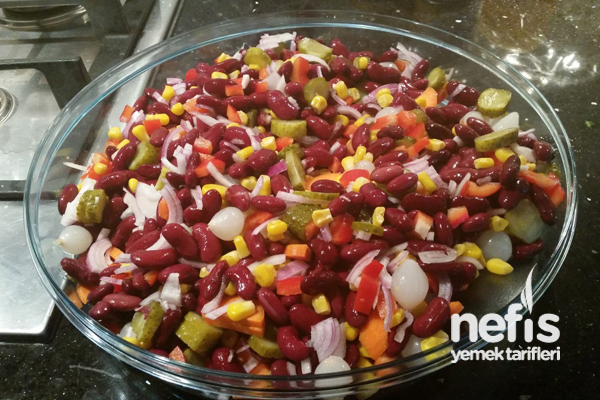Meksika Fasulyesi Salatası (Kırmızı Barbunya)