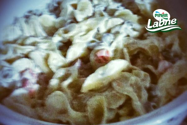 Labneli Makarna Salatası Tarifi