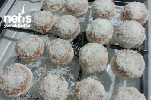 Biskremli Pastacıklar - Nefis Yemek Tarifleri