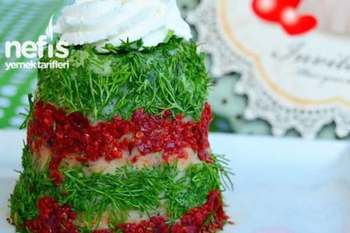 Pasta Görünümlü Patates Salatası Enfes Yemek Tarifleri Pasta Görünümlü Patates Salatası Enfes Yemek Tarifleri