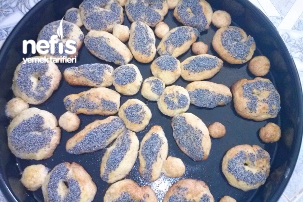 Zeytinyağlı Haşhaşlı Tuzlu Kurabiyeler Nefis Yemek Tarifleri