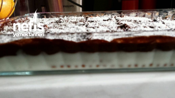 Çikolata Soslu Bisküvili Pratik Pasta Nefis Yemek Tarifleri