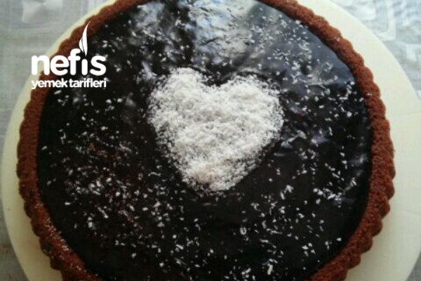 Çikolata Soslu Tart Kek Nefis Yemek Tarifleri