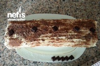 Muzlu Çikolatalı Rulo Pasta Yapımı Tarifi