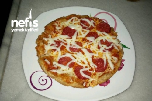 Tavada Kolay Pizza Tarifi Nefis Yemek Tarifleri 574254