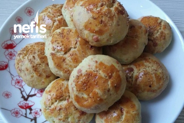 Zerdeçallı Kaşarlı Kurabiye Nefis Yemek Tarifleri