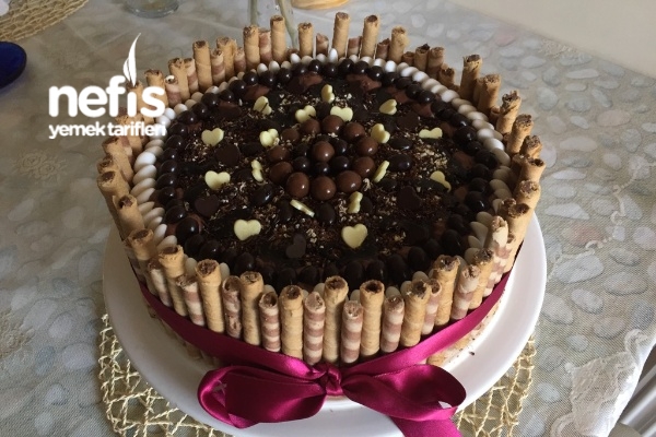 Krokanlı Rulokat Yaş Pasta Nefis Yemek Tarifleri