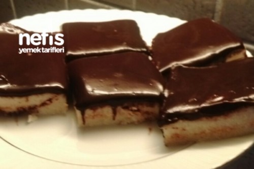 Çikolata Soslu Sütlü İrmik Tatlısı Tarifi Nefis Yemek Tarifleri