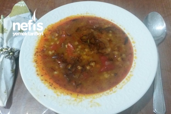 Doyurucu ve Lezzetli Alacalı Dövme Çorbası Doyurucu ve Lezzetli Alacalı Dövme Çorbası
