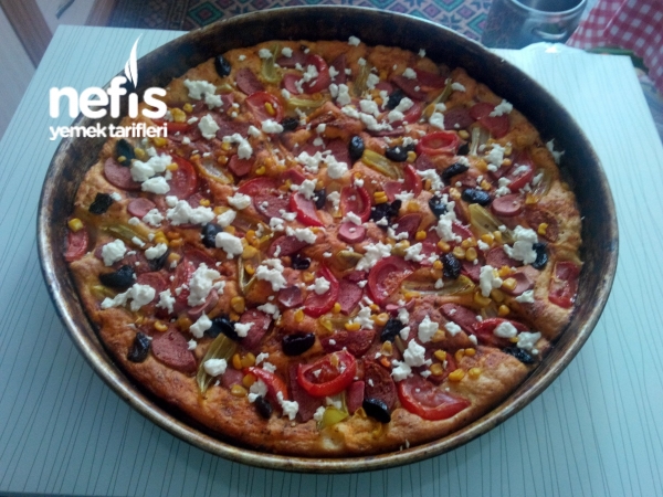 Büyük Boy Pizza Tarifi Nefis Yemek Tarifleri