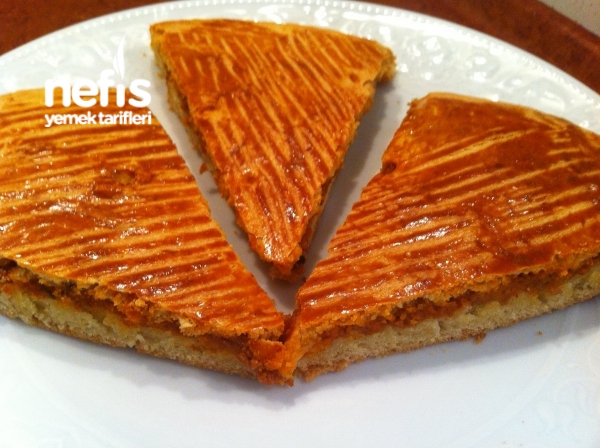 Kıymalı Çörek