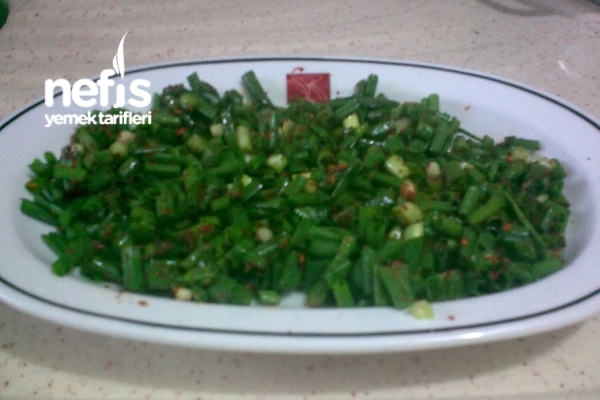 Taze Soğan Salatası / Yeşil Soğan Salatası